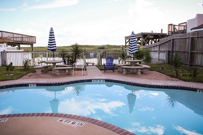 14898 Granada Dr in Corpus Christi, TX - Building Photo - Building Photo