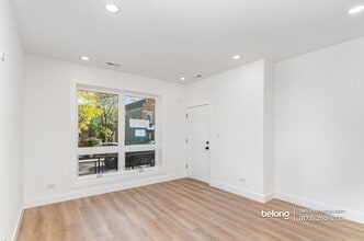 2132 S Fairfield Ave in Chicago, IL - Foto de edificio - Building Photo