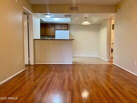 1720 E Thunderbird Rd in Phoenix, AZ - Building Photo