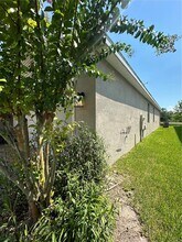 10132 Lovegrass Ln in Orlando, FL - Building Photo - Building Photo