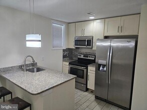 5421 8th St NE in Washington, DC - Foto de edificio - Building Photo