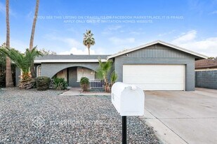 4713 W Cochise Dr in Glendale, AZ - Building Photo