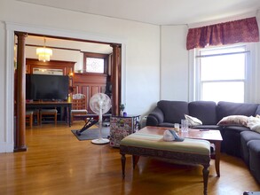 11 University Rd, Unit 3 in Brookline, MA - Building Photo - Building Photo