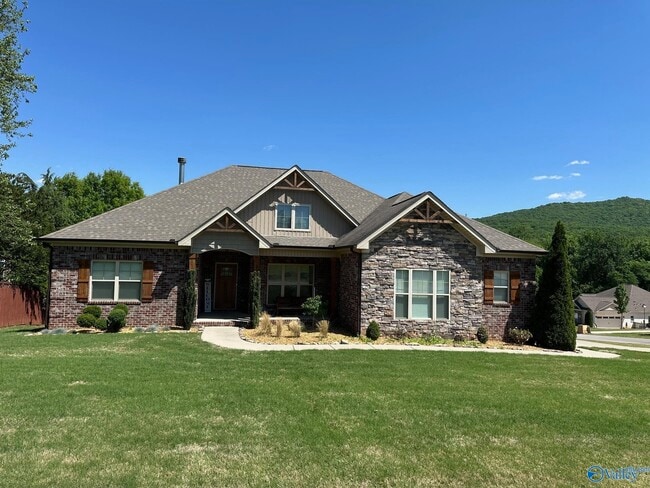 property at 211 Black Oak Dr NE