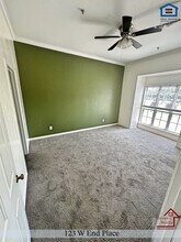 123 West End Pl in Nashville, TN - Foto de edificio - Building Photo