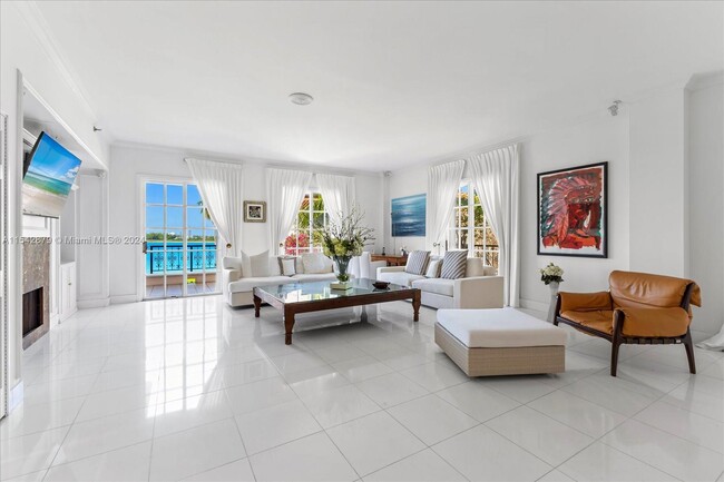 2134 Fisher Island Dr in Miami Beach, FL - Building Photo - Building Photo