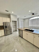3810 SW 51st St in Fort Lauderdale, FL - Building Photo - Building Photo