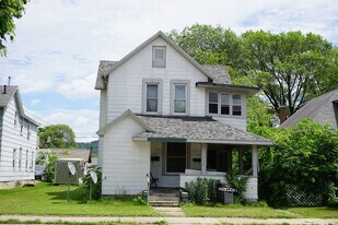 1346-1348 George St in La crosse, WI - Building Photo