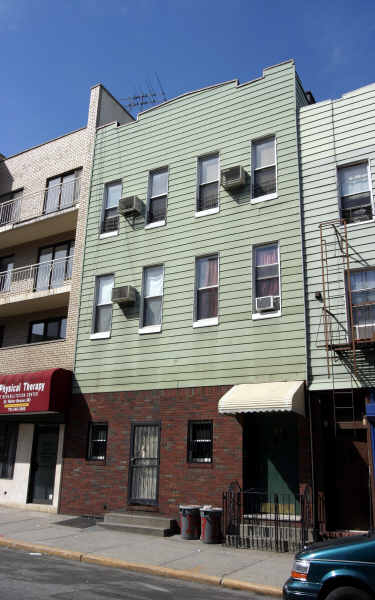 159 Greenpoint Ave in Brooklyn, NY - Building Photo - Building Photo