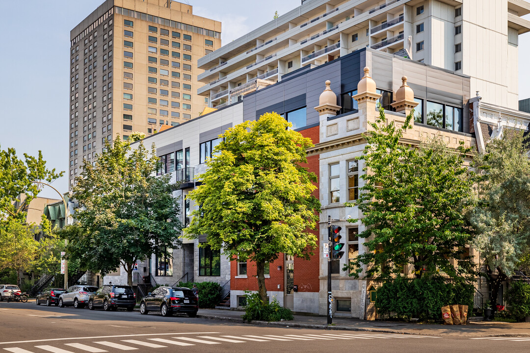 3500-3506 Saint-Hubert Rue in Montréal, QC - Building Photo