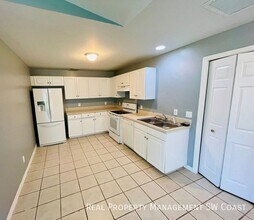 138 Gilbert Ave S in Lehigh Acres, FL - Building Photo - Building Photo