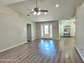 11147 Bugatti Ct in Jacksonville, FL - Building Photo - Building Photo
