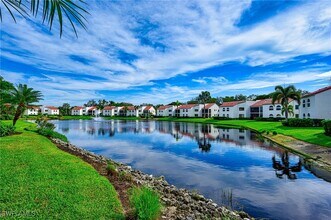 583 Beachwalk Cir in Naples, FL - Building Photo - Building Photo