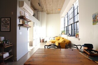 20 Sunnyside St in Boston, MA - Building Photo - Building Photo