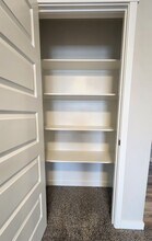 320 N Woodruff Ave in Idaho Falls, ID - Foto de edificio - Building Photo