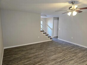 8123 Comanche Pass in Converse, TX - Building Photo - Building Photo