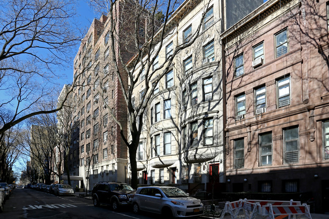 25 W 90th St in New York, NY - Building Photo - Building Photo