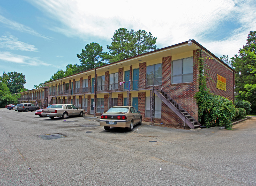 Centerpoint Gardens in Birmingham, AL - Building Photo