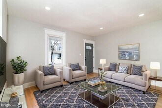 316 W 4th St in Palmyra, NJ - Building Photo - Building Photo