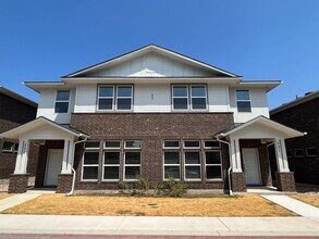 605 W South St, Unit 231 in Leander, TX - Building Photo - Building Photo