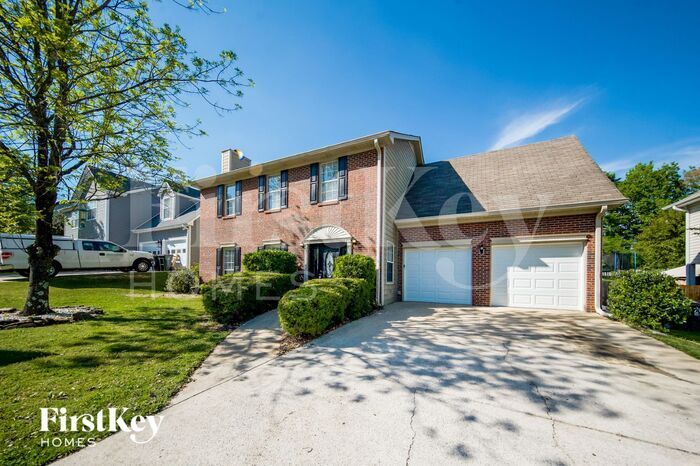 195 Ivy Brook Trail in Pelham, AL - Foto de edificio