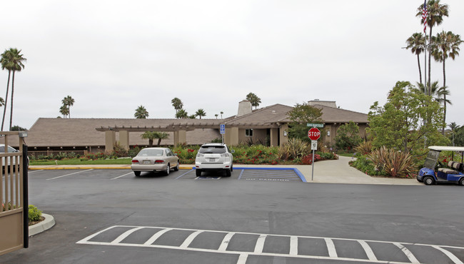 Lakeshore Gardens in Carlsbad, CA - Building Photo - Building Photo