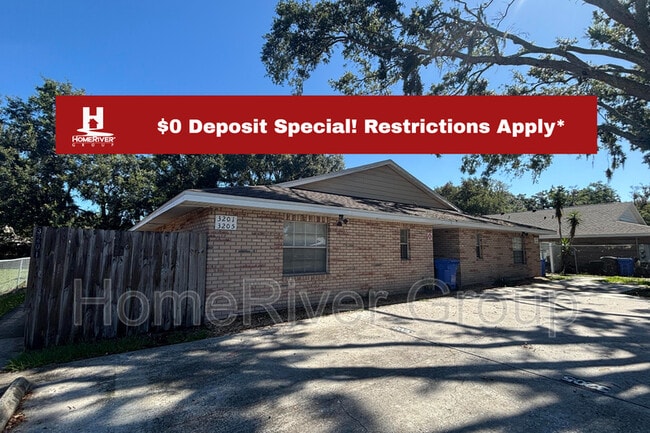 property at 3201 Bloomingdale Villas Ct