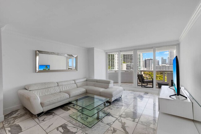 property at 1717 N Bayshore Dr