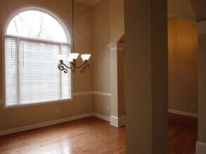 3009 Summer Stream Ct in Kennesaw, GA - Foto de edificio - Building Photo
