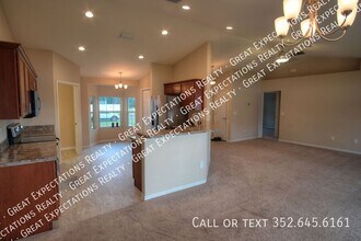 11302 SW 62nd Cir in Ocala, FL - Building Photo - Building Photo