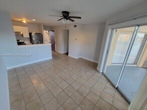 4815 Via Palm Lakes in West Palm Beach, FL - Building Photo - Building Photo