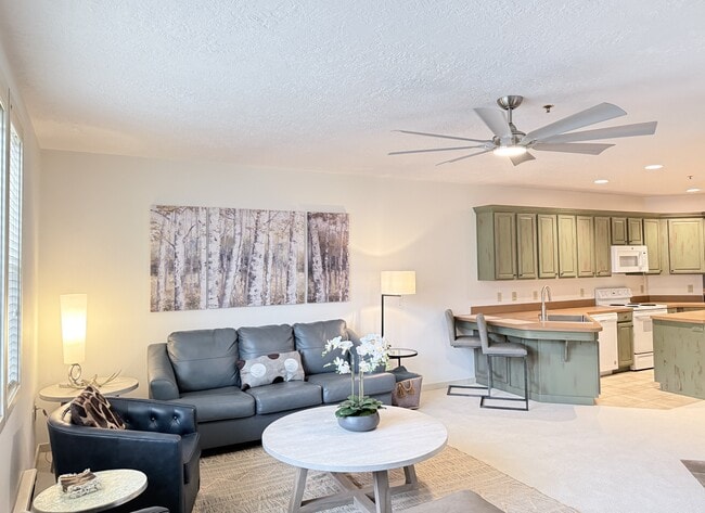 1325 S Hwy 89, Unit 201 in Jackson, WY - Building Photo - Building Photo