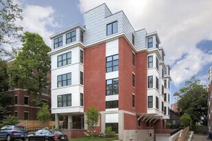 36 Longwood Ave, Unit 2 in Brookline, MA - Building Photo