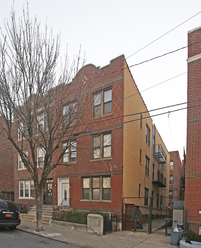 338 Starr St in Brooklyn, NY - Building Photo - Primary Photo