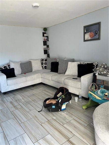 3709 Stefano St in Metairie, LA - Foto de edificio - Building Photo