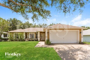 10934 Crescent Ridge Loop in Clermont, FL - Building Photo