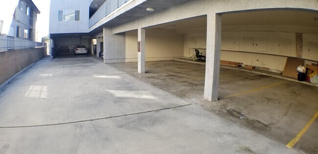 4446 W 136th St in Hawthorne, CA - Building Photo - Building Photo