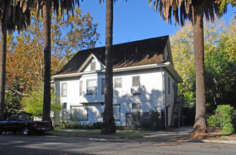 2431 G St in Sacramento, CA - Building Photo - Building Photo