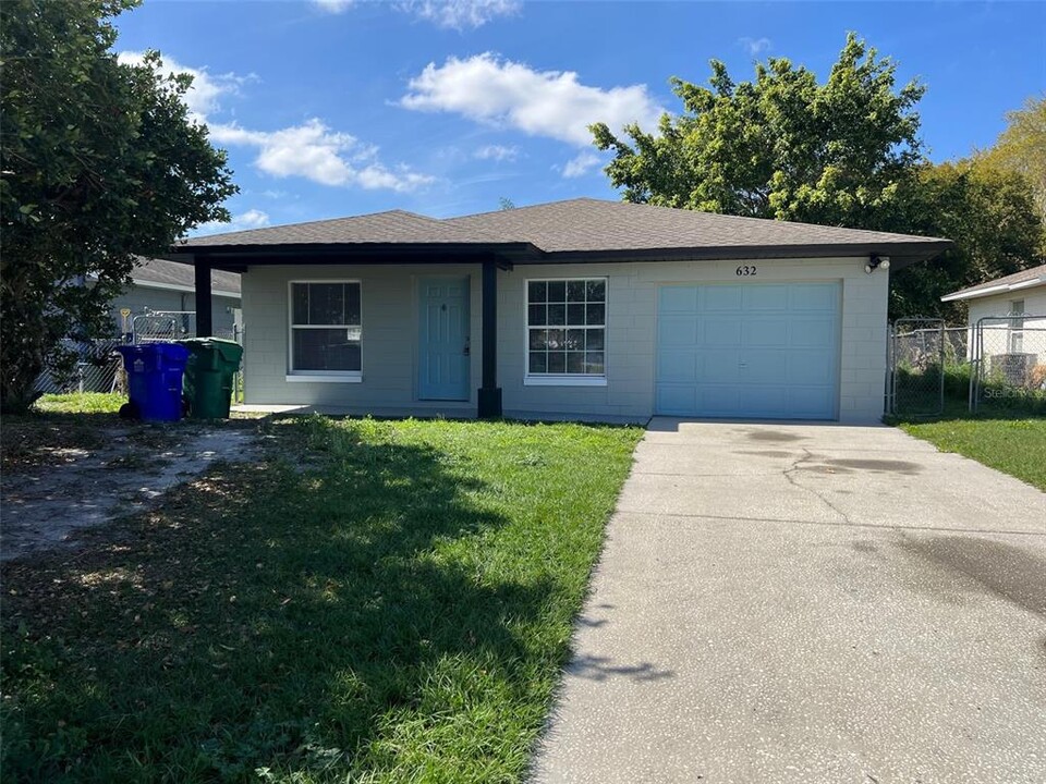 632 E Bay Cove in Winter Garden, FL - Building Photo