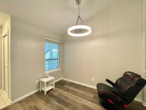 12123 NE 172nd Pl in Bothell, WA - Building Photo - Building Photo