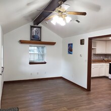 9421 E 67 Terrace in Raytown, MO - Building Photo - Building Photo