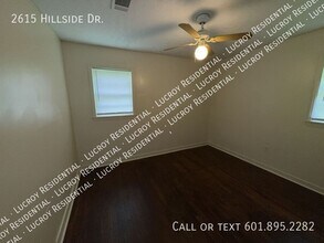 2615 Hillside Dr in Jackson, MS - Building Photo - Building Photo