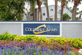 Columbia Arms in Kissimmee, FL - Building Photo - Building Photo