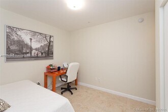 7901 Hispanola Ave, Unit 1607 in North Bay Village, FL - Foto de edificio - Building Photo