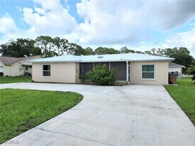 100 Roosevelt Ave in Lehigh Acres, FL - Building Photo