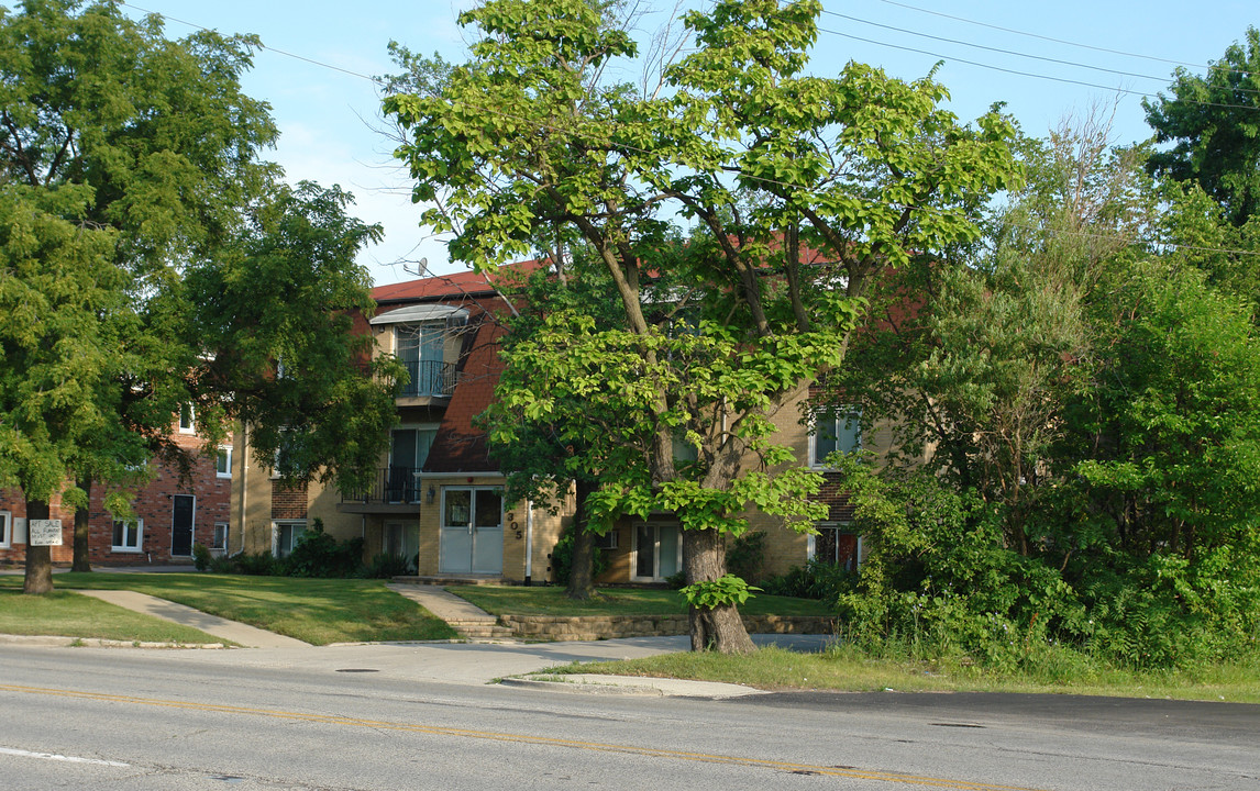 6305-6317 Joliet Rd in La Grange, IL - Building Photo