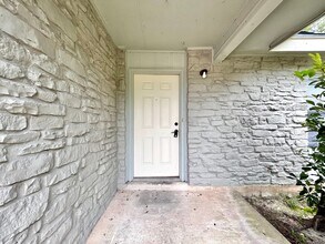2307 Singletree Ave in Austin, TX - Building Photo - Building Photo