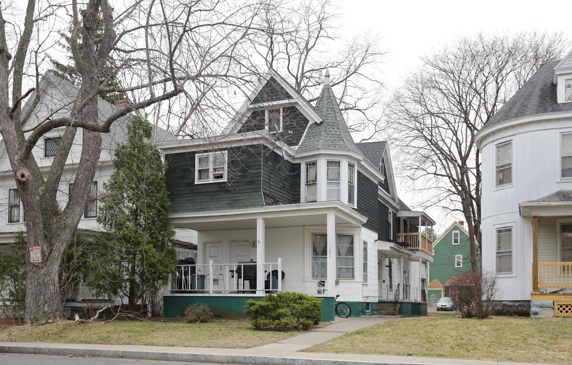 1032 Glenwood Blvd in Schenectady, NY - Building Photo