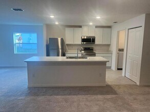 3161 Fergus Ave in Palm Bay, FL - Foto de edificio - Building Photo