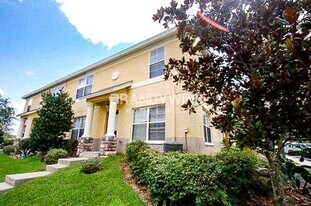 3324 Spy Tower Ct in Valrico, FL - Building Photo